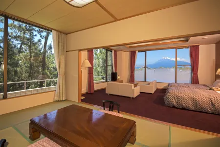 KKR Numazu Hamayu Отели рядом с достопримечательностью «Mt.Kanuki»