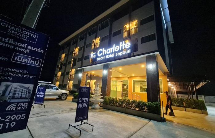 The Charlotte Smart Hotel Lopburi