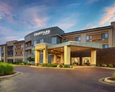 コートヤード マンカト マリオット マンケートーのホテル