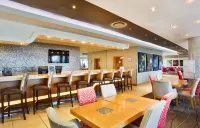 Holiday Inn Express DURBAN - UMHLANGA by IHG - bar