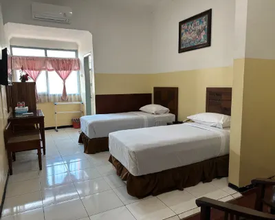 Hotel Mahkota Hotel dekat Waduk Gembong