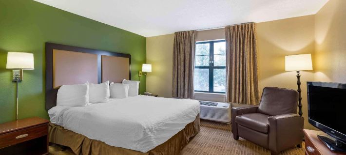 Extended Stay America Select Suites - Chicago - Naperville - West Ξενοδοχεία στην πόλη Naperville