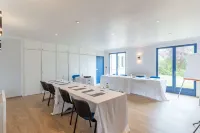 Kyriad Chantilly Nord - Saint-Maximin Hotels in Creil