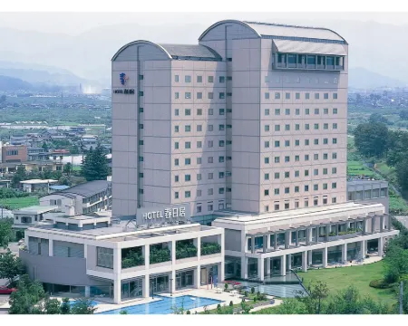 ホテル春日居 笛吹のホテル