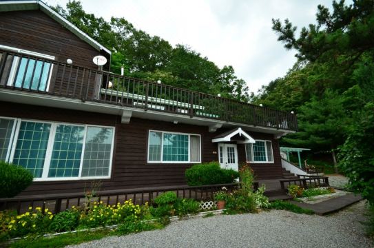 푸른하늘은하수 수영장