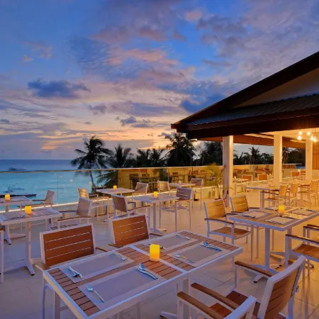 Luau Beach Inn, Maldives