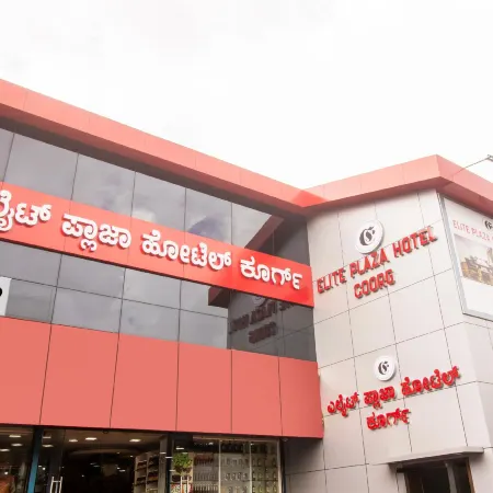 Treebo Elite Plaza, 700 Mtrs from Madikeri Fort