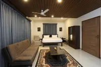 Minas Manor Hotels in Tiruchirappalli