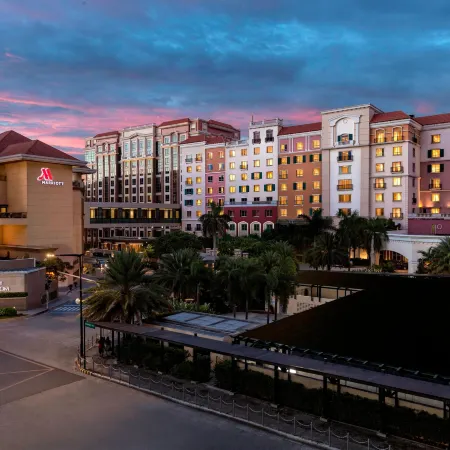 Manila Marriott Hotel at Newport World Resorts