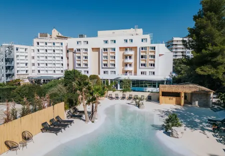 Le Drips Отели рядом с достопримечательностью «Парк Борели»