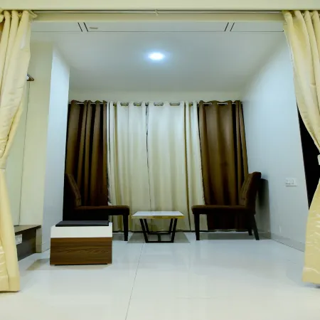 Hotel Pushpak