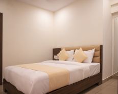 Hotel Sharda Residency