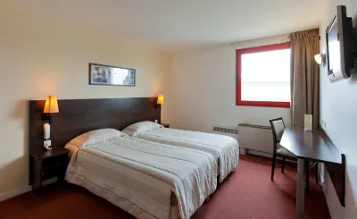 Orly Superior Hotel فنادق في Draveil