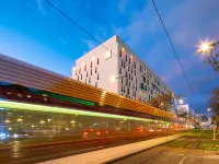 Ibis Marseille Centre Euroméd