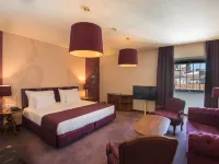 Vila Gale Collection Braga Hotels near BragaShopping