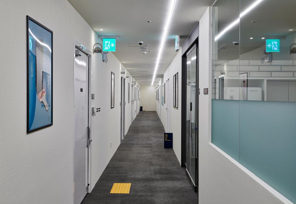 저스트플레이호스텔