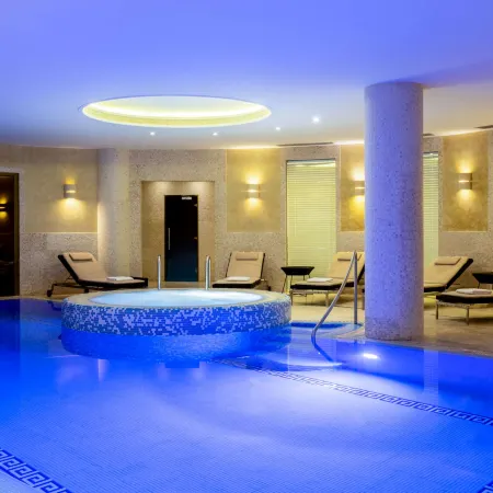 Grand Hotel Vilnius, Curio Collection by Hilton