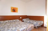 Accogliente appartamento con terrazza e piscina in comune