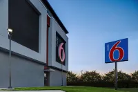 Motel 6 Dallas, TX - Methodist Charlton Medical Ctr. - balcone