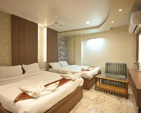 Hotel Saffron Hotels in Varanasi