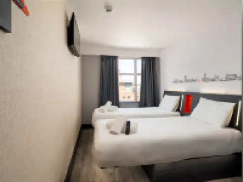 easyHotel Sheffield Hotels near The Moor Market Sheffield