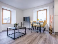 Harbour Nights 7F のホテル