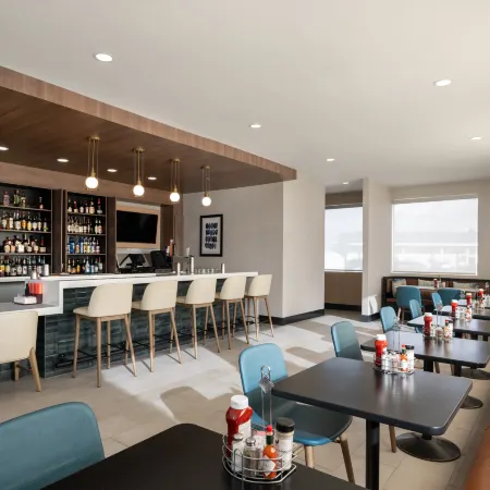 Holiday Inn ONTARIO by IHG