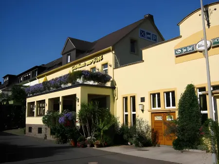 Hotel Zur Post Отели в г. Поммерн