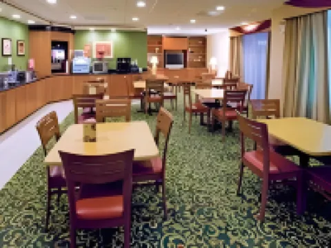 フェアフィールド イン & スイーツ バイ マリオット フェアフィールド ナパ バレー フェアフィールドのホテル