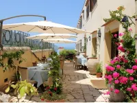 Hotel Ristorante Torre Bennistra Hotels in Scopello
