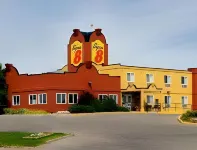 Super 8 by Wyndham Swift Current Hotels in 