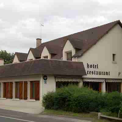 La Bonne Etape Hotel Exterior