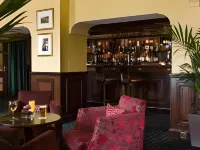 Roundthorn Country House & Luxury Apartments - bar