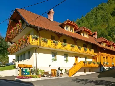 Rooms & Apartments Pr Matjon Hotels in Bohinjska Bela