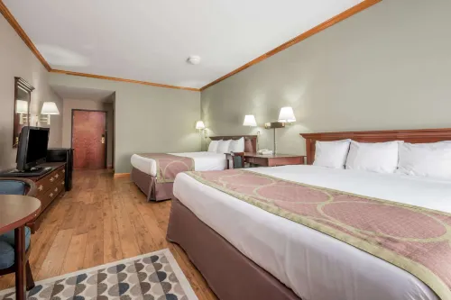 Super 8 by Wyndham Grayson Hotels in Grayson