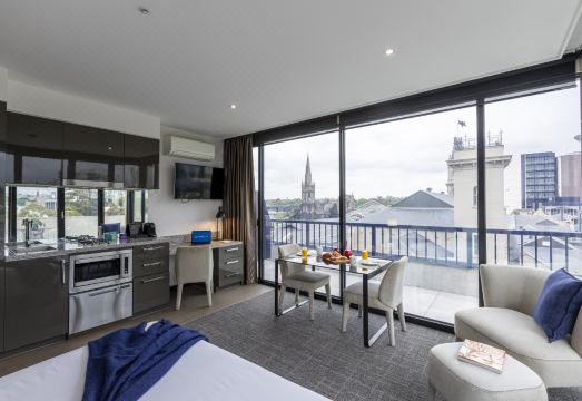 메인스테이 스위트 호손 객실