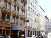 Hotel de Paris Hotels near Place Louis Pradel
