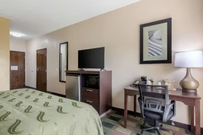 Quality Inn Hotels in Cadiz