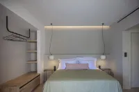 Theros Estate 2- 2 Bed Hotels in 