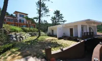Taean Sunset Hill Pension Hotels near Dalgseom
