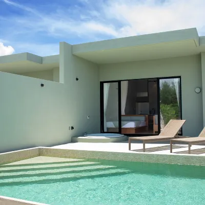 Feliz Villa Suite Irabu Island Nagahama Bay Hotels near Toriike Pond