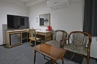 Business Hotel Mikumo 고카 시 호텔