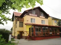 Aqualand Penzion - Free Parking - Pet-friendly