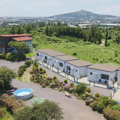 Jeju Joyhouse Отели рядом с достопримечательностью «Аэродром Альттыры»
