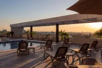 Tryp by Wyndham Asuncion - Pools