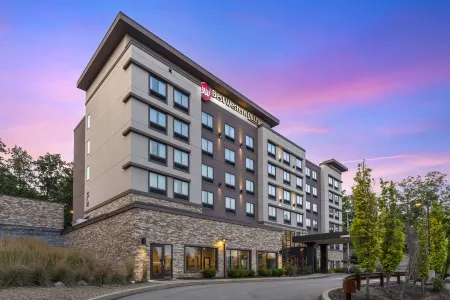 Best Western Plus Cranberry-Pittsburgh North Отели в г. Зелиенопл