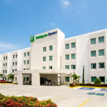 Holiday Inn Express Paraiso Dos Bocas by IHG