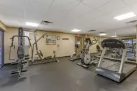 Best Western Plus Raton Hotel - Gym