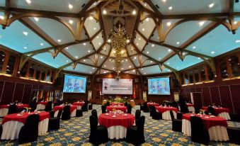 Patra Semarang Hotel & Convention
