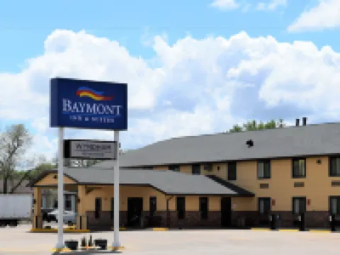 Baymont by Wyndham Pierre Hotels in Pierre